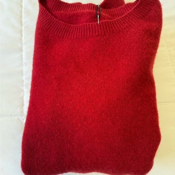 Red Crew Neck 100% WOOL Sweater. XL - Picture 6 of 6